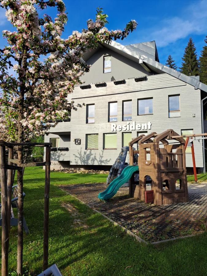 Resident Harrachov Family Apartment المظهر الخارجي الصورة